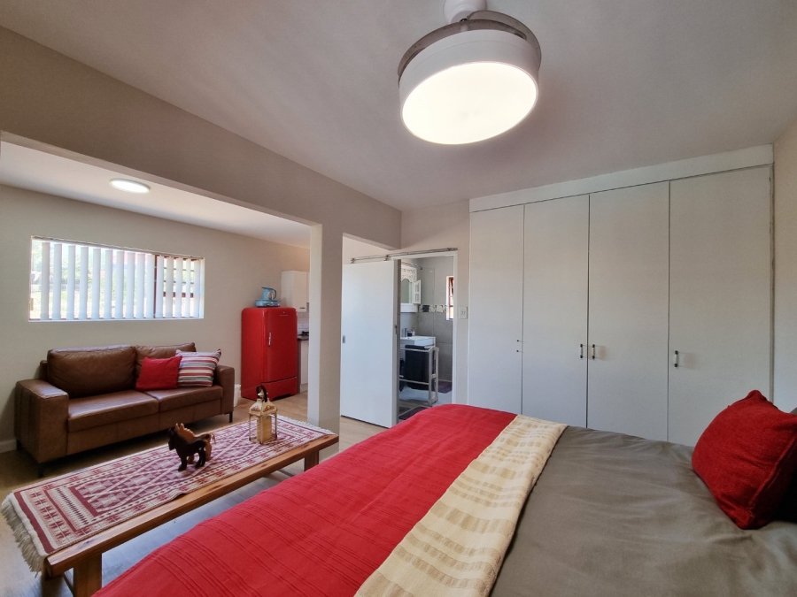 4 Bedroom Property for Sale in Wavecrest Eastern Cape